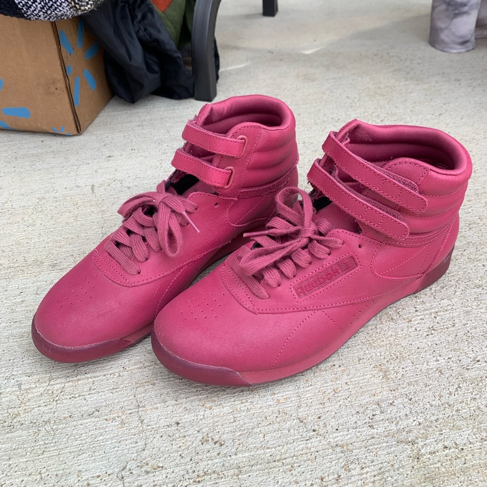 Vintage Reebok high tops (velcro)